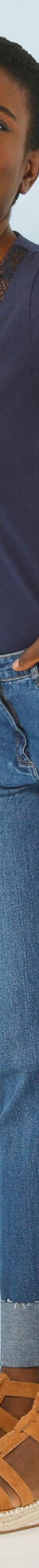 T-shirt col V dentelle (marine) T-shirt col V dentelle (marine)